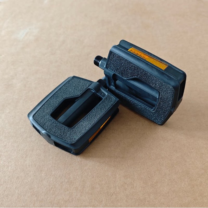 แป้นเหยียบจักรยานรุ่นใหม่ Urba - Pedal Platform Flat บทวิจารณ์และราคา