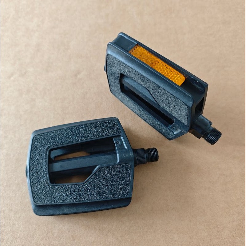 แป้นเหยียบจักรยานรุ่นใหม่ Urba - Pedal Platform Flat บทวิจารณ์และราคา
